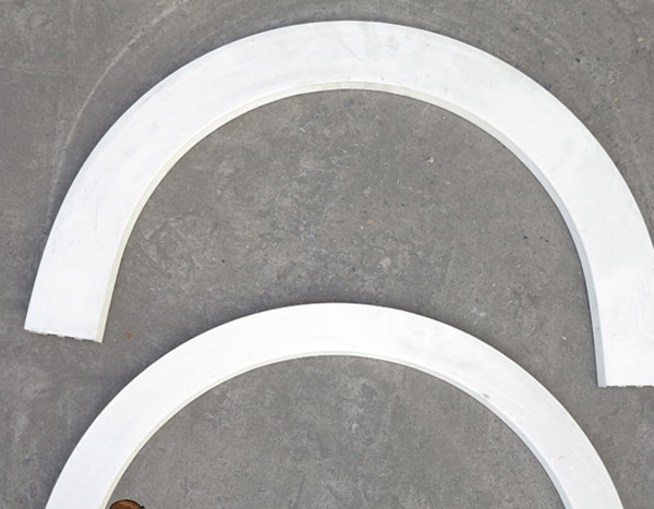 北京鋁包木型材拉彎的優(yōu)勢(shì)分析：為何越來越多的建筑師選擇這一技術(shù)來提升設(shè)計(jì)自由度