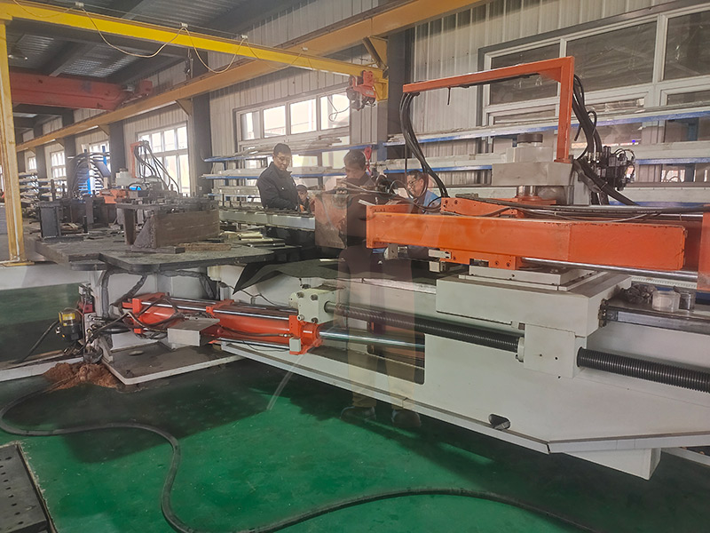 盛達拉彎廠高效完成風電部件的拉彎加工 盛達拉彎廠高效完成風電部件的拉彎加工