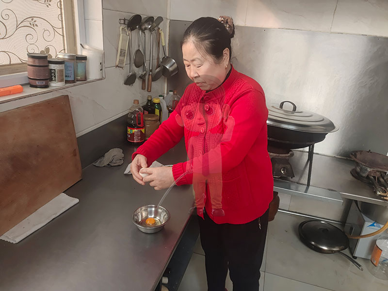 北京型材拉彎加工廠“三八”婦女節(jié):致敬最美“她”身影 北京型材拉彎加工廠“三八”婦女節(jié):致敬最美“她”身影