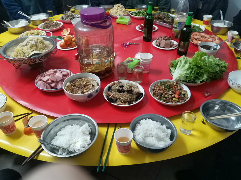 《感恩有你,“職”迎新生——北京型材拉彎廠感恩節特別聚餐》 《感恩有你,“職”迎新生——北京型材拉彎廠感恩節特別聚餐》